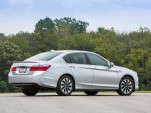 2017 Honda Accord Hybrid To Get Updates; Plug-In Discontinued post thumbnail