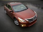 2013-2015 Nissan Altima Recalled For Faulty Hood Latch, 625,000 U.S. Vehicles Affected post thumbnail