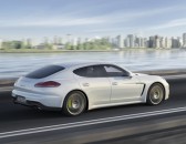 2016 Porsche Panamera image