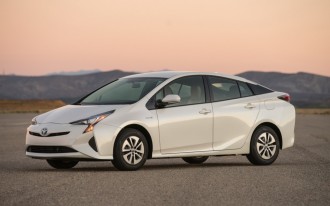 2016 Toyota Prius First Drive: Video