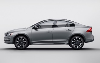 2016 Volvo S60 Cross Country Sedan Stands Taller, Takes On Snow Drifts