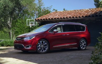 2017 Chrysler Pacifica Preview Video