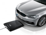 2018 BMW 530e iPerformance wireless charging