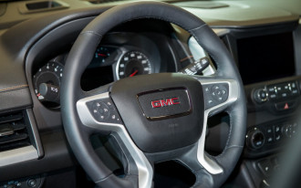 Faulty airbag sensor prompts 2018 GMC Terrain crossover SUV recall