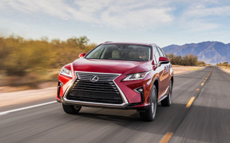 2018 Lexus RX 350L first drive review: playing catch up in a game it created
