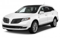 2018 Lincoln MKT 3.5L AWD Reserve Angular Front Exterior View