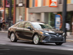 2019 Toyota Camry, Sienna add Apple CarPlay, Amazon Alexa  post thumbnail