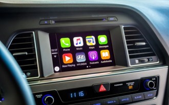 Hyundai enables DIY CarPlay, Android Auto upgrades for some 2015-2016 models