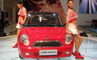 Shanghai Auto Show Trades Scantily Clad 'Booth Babes' For Modesty & Modern Dance