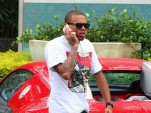 Chris Brown In A Bugatti Veyron Chris Brown With A Bugatti Veyron