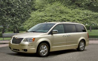 Chrysler Recalls Minivans for Fire Risk