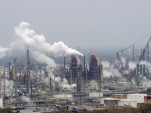 ExxonMobil oil refinery, Baton Rouge, Louisiana, by WClarke [CC BY-SA 4.0]