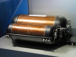 Hydrogen compression tank