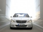 First Look: 2010 Mercedes-Benz S400 Hybrid post thumbnail