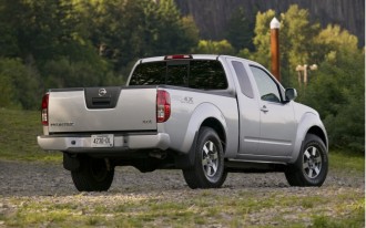 2010 Nissan Frontier: Only Small Pickup With Strong Roof Safety