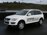 Hybrid Touareg, 5-Series GT Tested And Smart Traffic: Today At High Gear Media post thumbnail